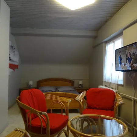 Henry Hotel